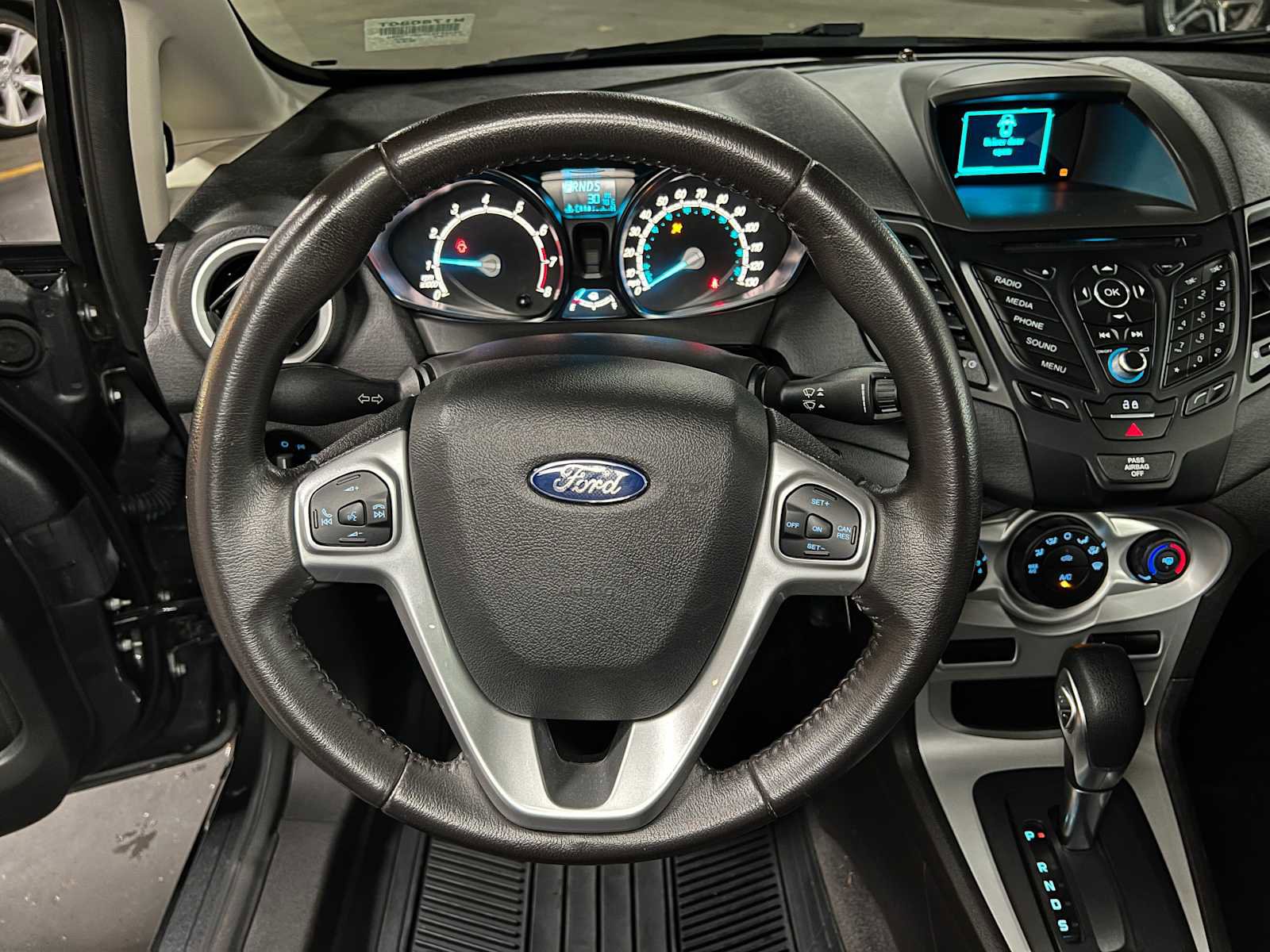 Used 2016 Ford Fiesta SE FWD image 24