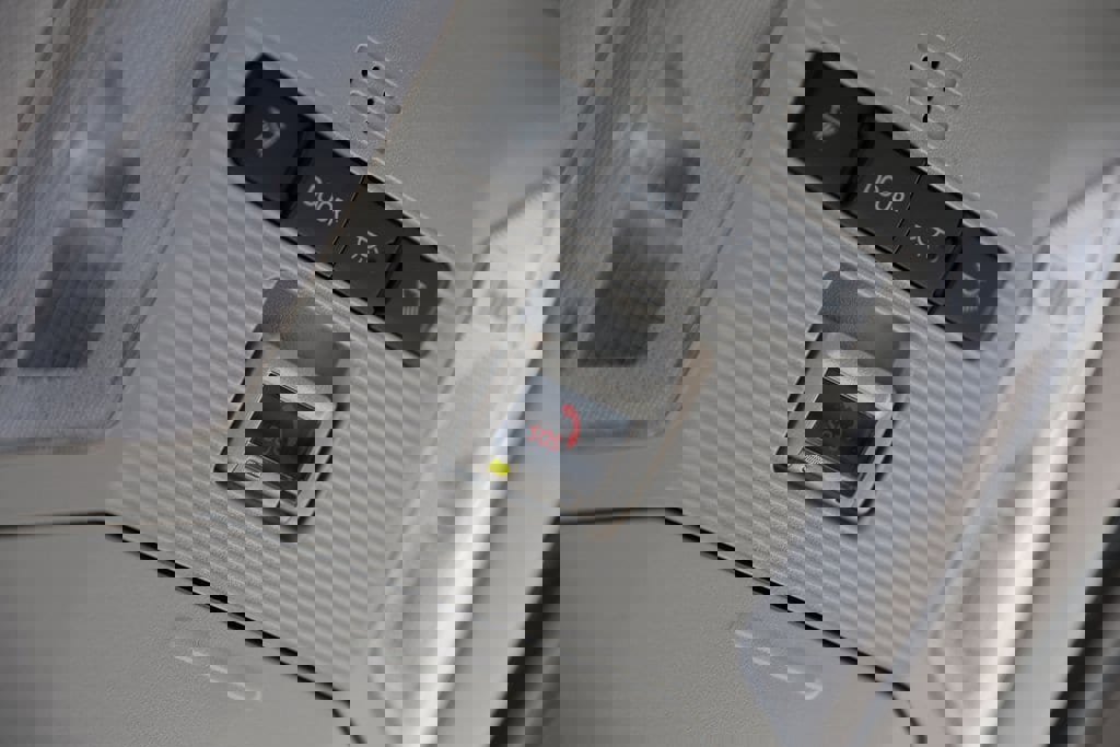 Certified 2025 Toyota RAV4 XLE image 25