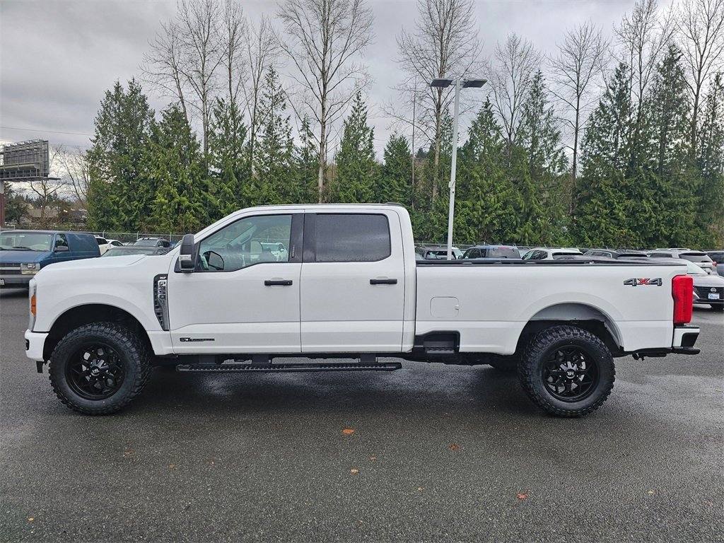 Used 2024 Ford F350 XLT image 8