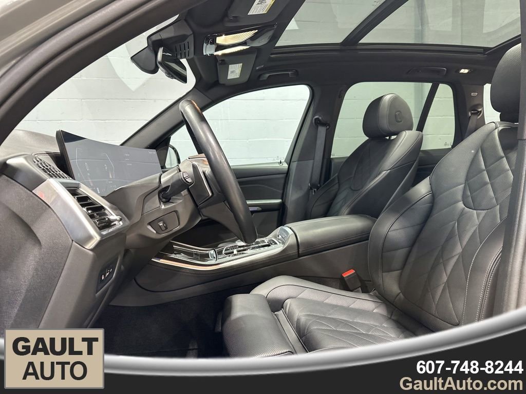 Certified 2025 BMW X5 xDrive40i w/ M Sport Package image 13