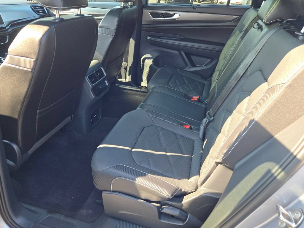 Used 2024 Volkswagen Atlas Cross Sport SE w/ Panoramic Sunroof Package AWD/4WD image 27