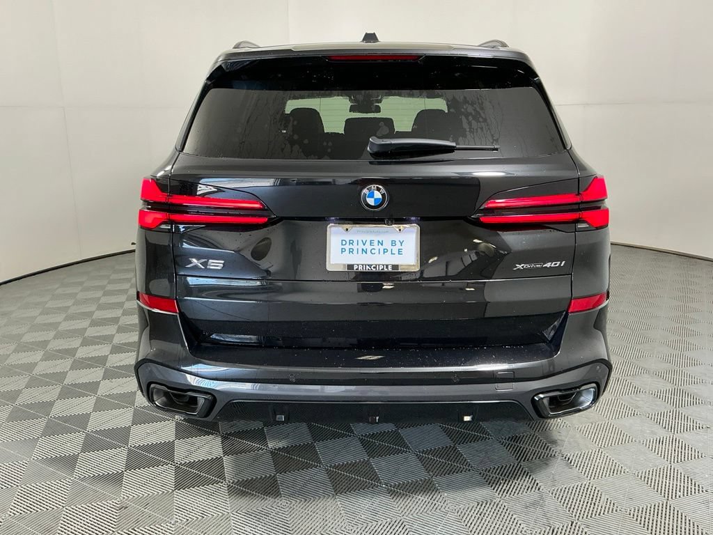 New 2026 BMW X5 xDrive40i w/ M Sport Package AWD/4WD image 6