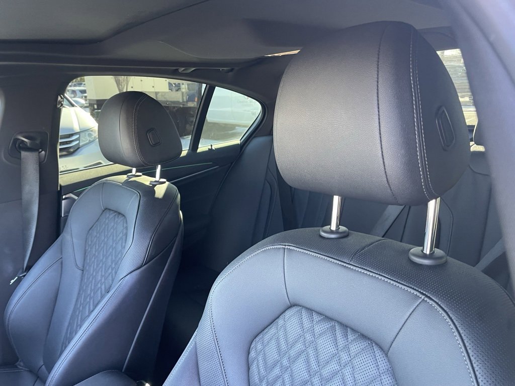 Used 2022 BMW 530i 530i w/ Convenience Package image 22