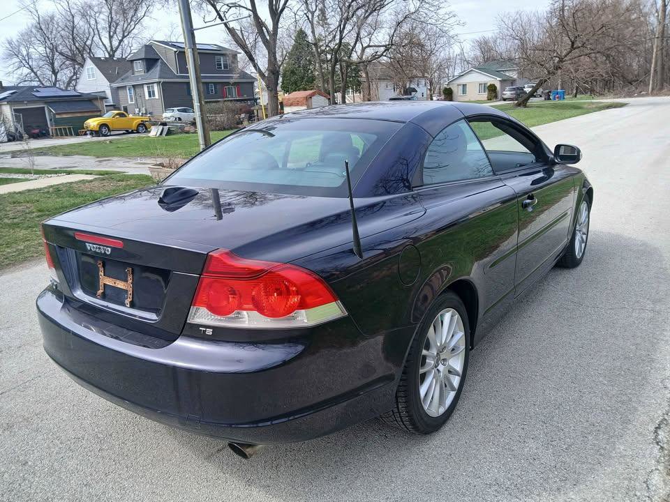 Used 2008 Volvo C70 T5 FWD image 6