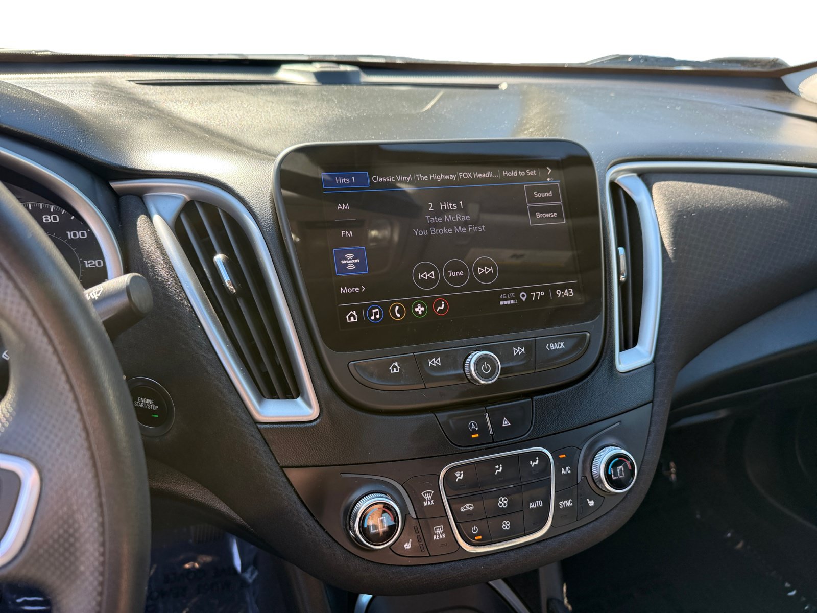 Used 2022 Chevrolet Malibu LT FWD image 12