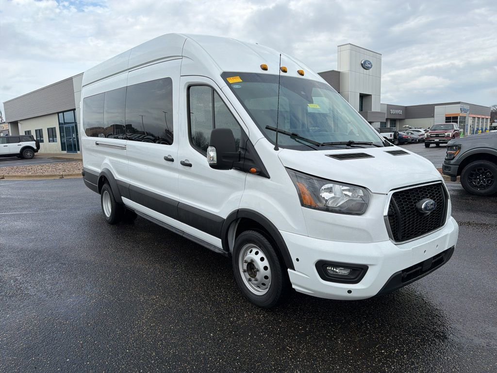 Used 2024 Ford Transit 350 XLT image 2