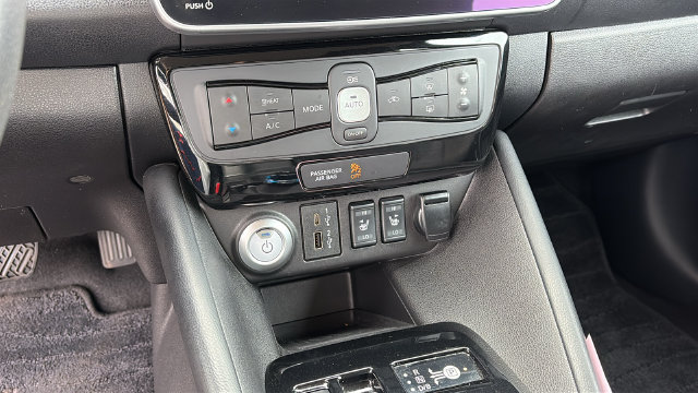 Used 2023 Nissan Leaf SV Plus FWD image 17
