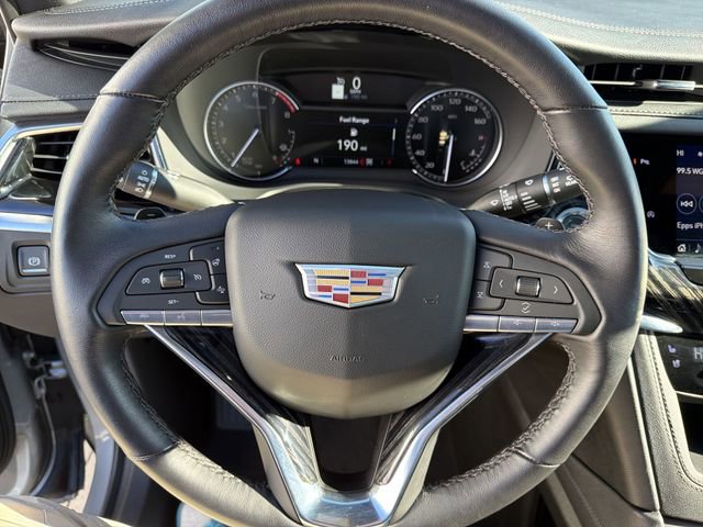 Used 2025 Cadillac XT6 Premium Luxury AWD/4WD image 16