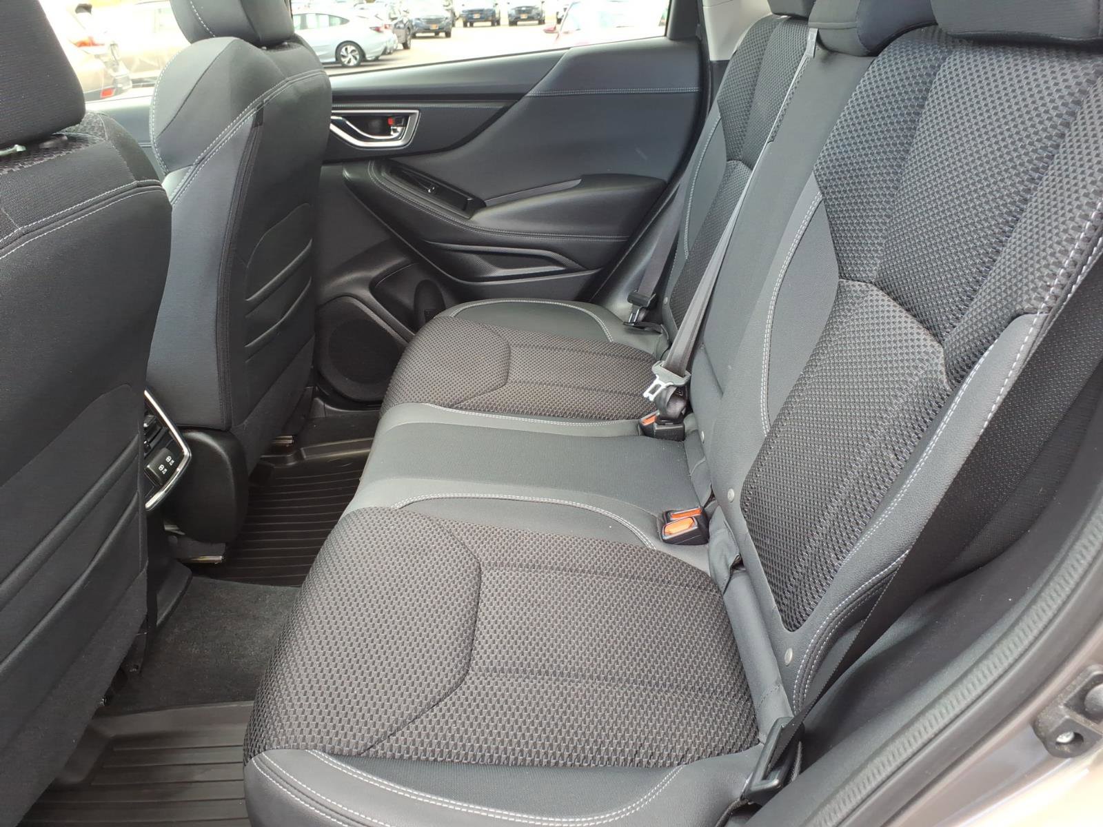 Used 2019 Subaru Forester Premium AWD/4WD image 9
