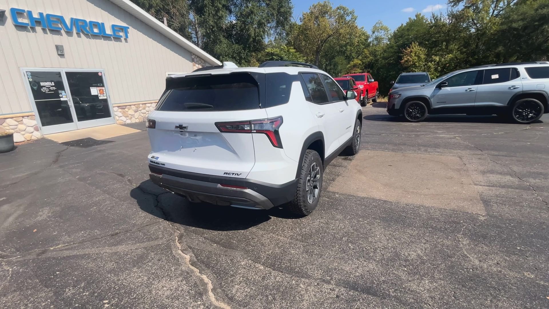 New 2026 Chevrolet Equinox ACTIV w/ Convenience Package III AWD/4WD image 32