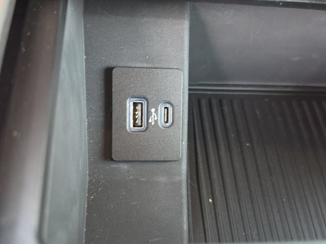 Used 2022 Ford F250 Lariat w/ Chrome Package AWD/4WD image 28