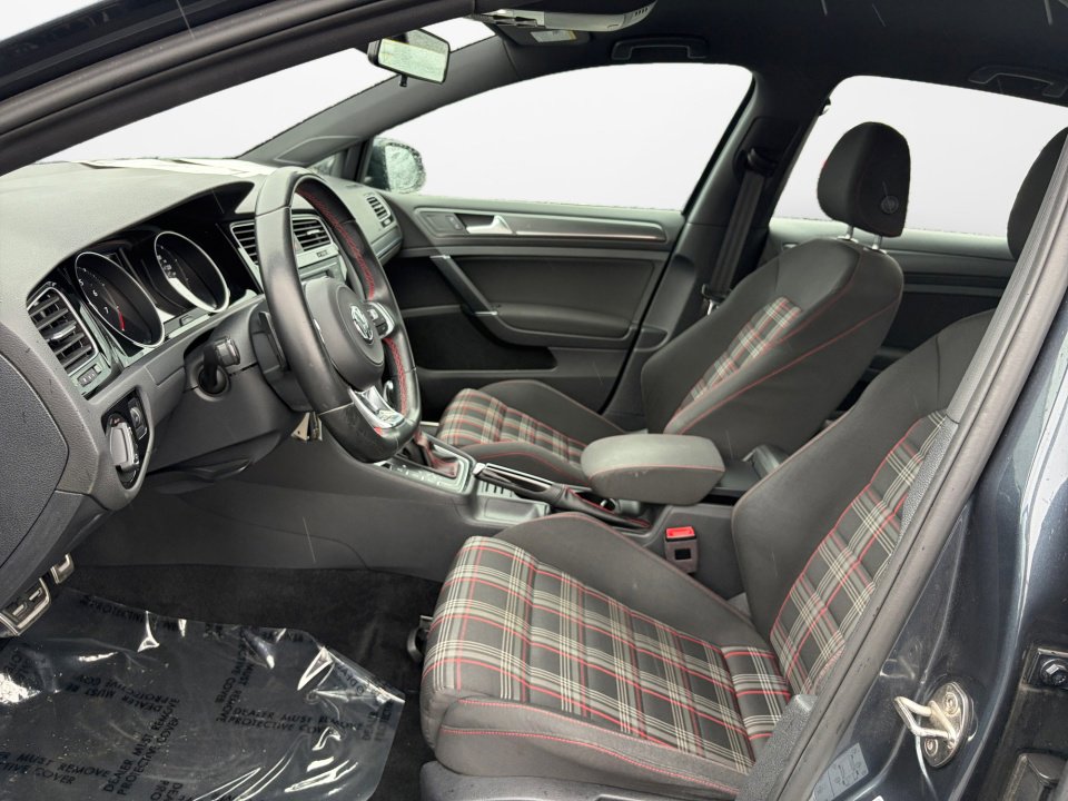 Used 2019 Volkswagen GTI SE FWD image 9