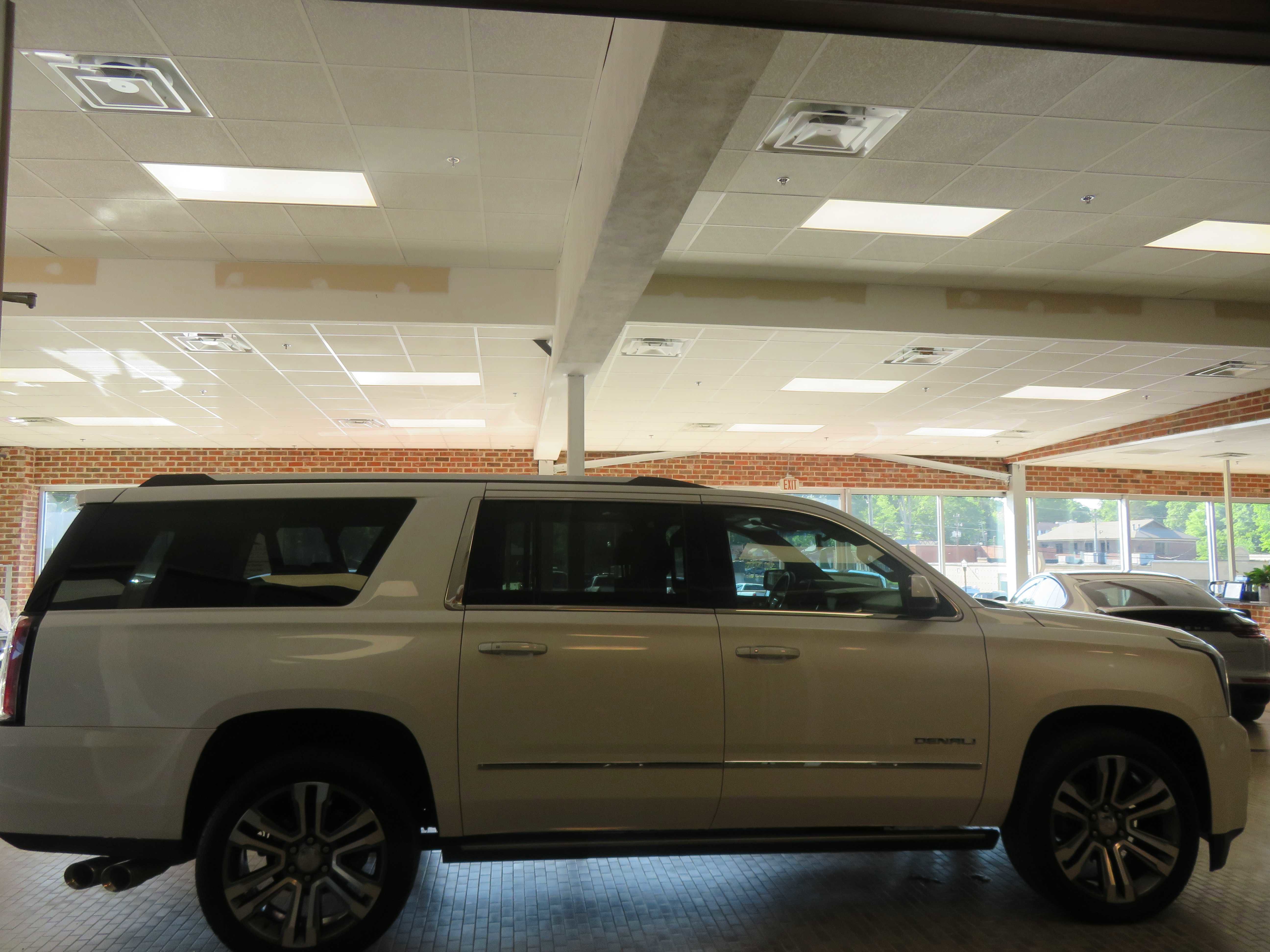Used 2017 GMC Yukon XL Denali w/ Open Road Package AWD/4WD image 77