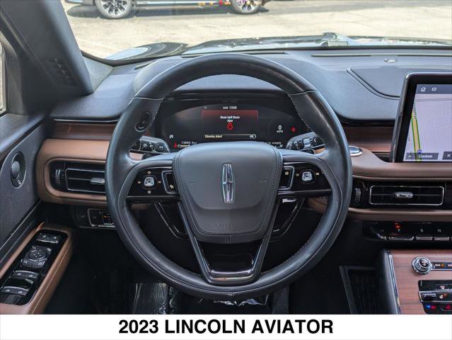 Used 2023 Lincoln Aviator Reserve w/ Equipment Group 201A image 12