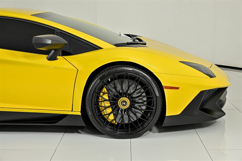 Used 2017 Lamborghini Aventador LP 750-4 Superveloce AWD/4WD image 54