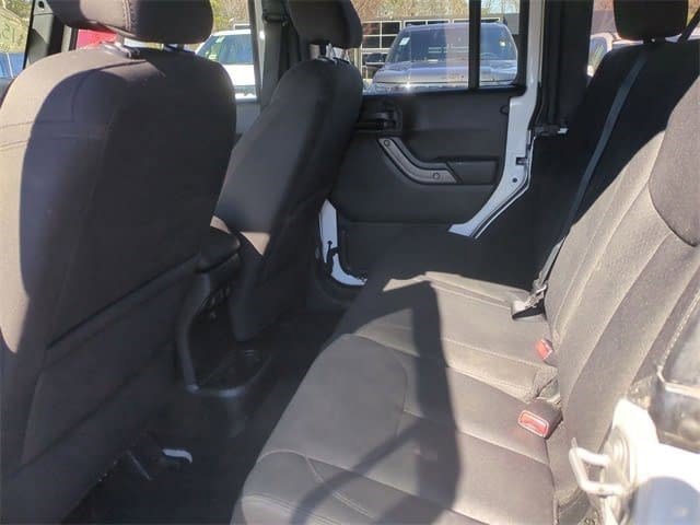 Used 2018 Jeep Wrangler Unlimited Sport S image 17