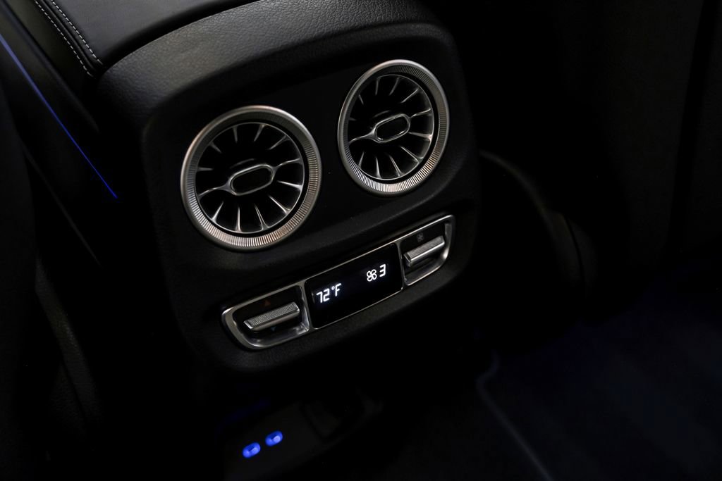 Used 2025 Mercedes-Benz G 550 image 39