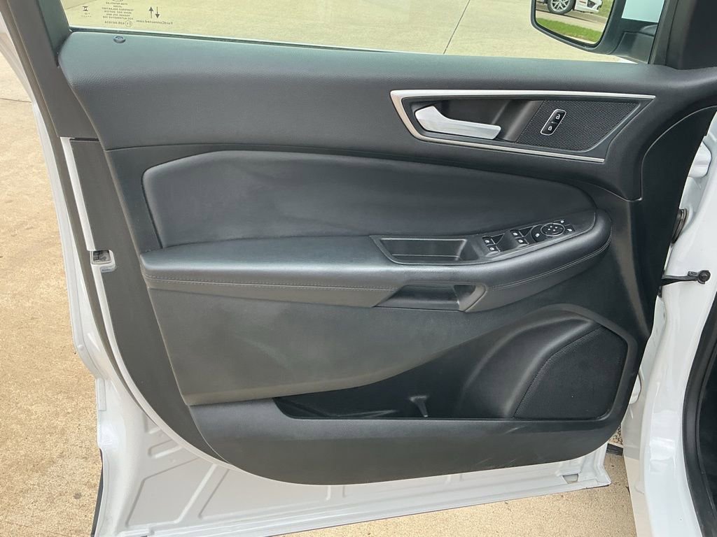 Used 2023 Ford Edge SEL w/ Convenience Package image 7