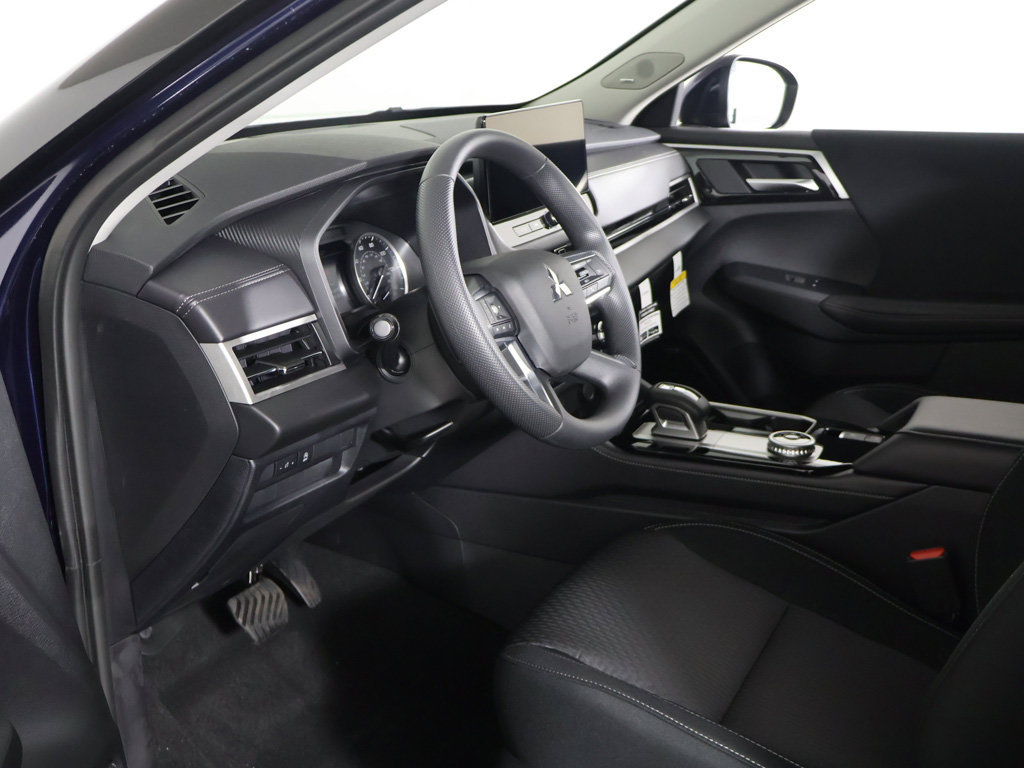 New 2026 Mitsubishi Outlander ES AWD/4WD image 24