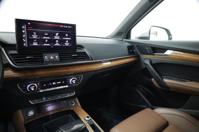 Used 2022 Audi Q5 e Premium Plus image 15