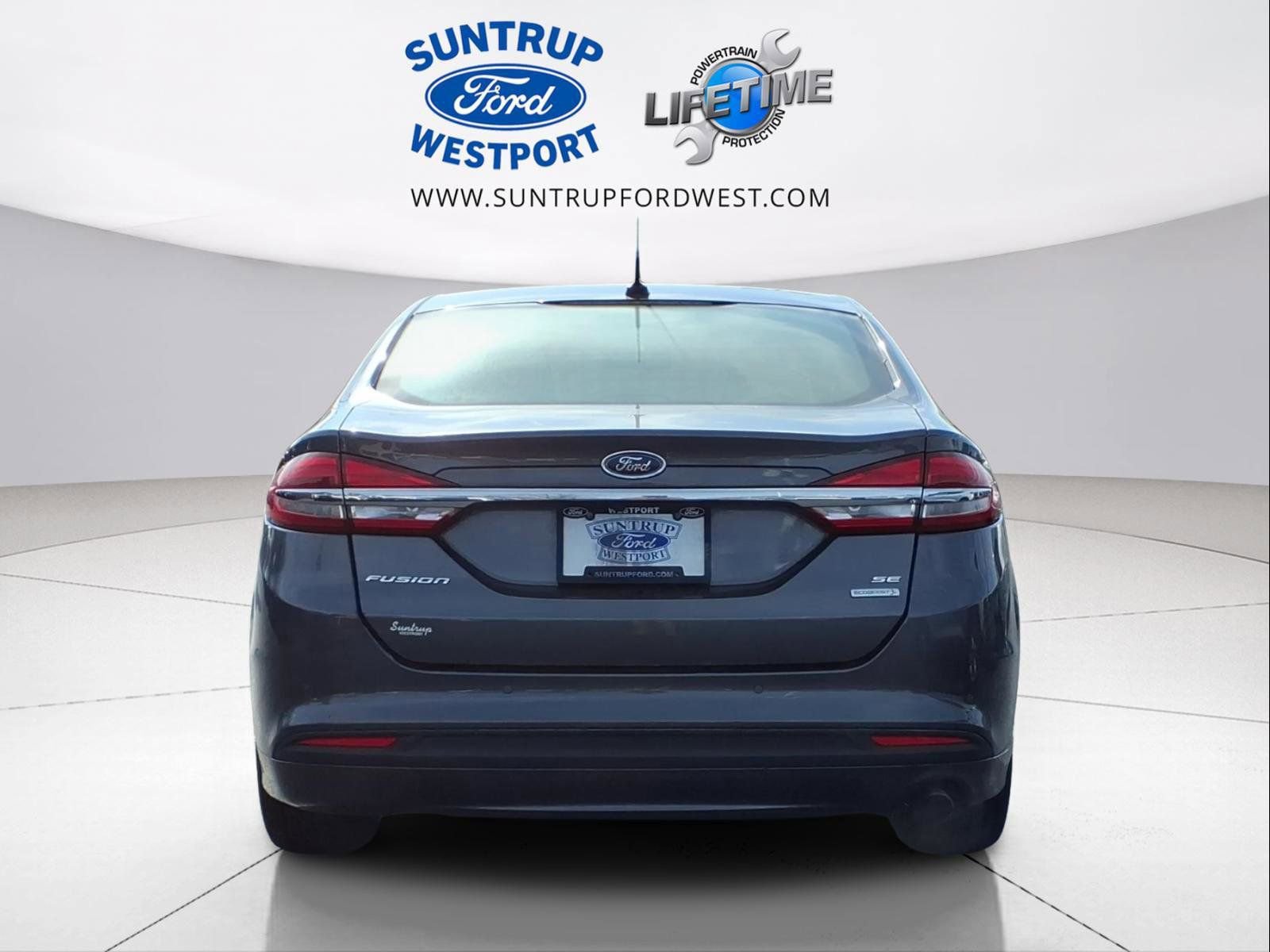 Used 2018 Ford Fusion SE w/ Fusion SE Technology Package image 23