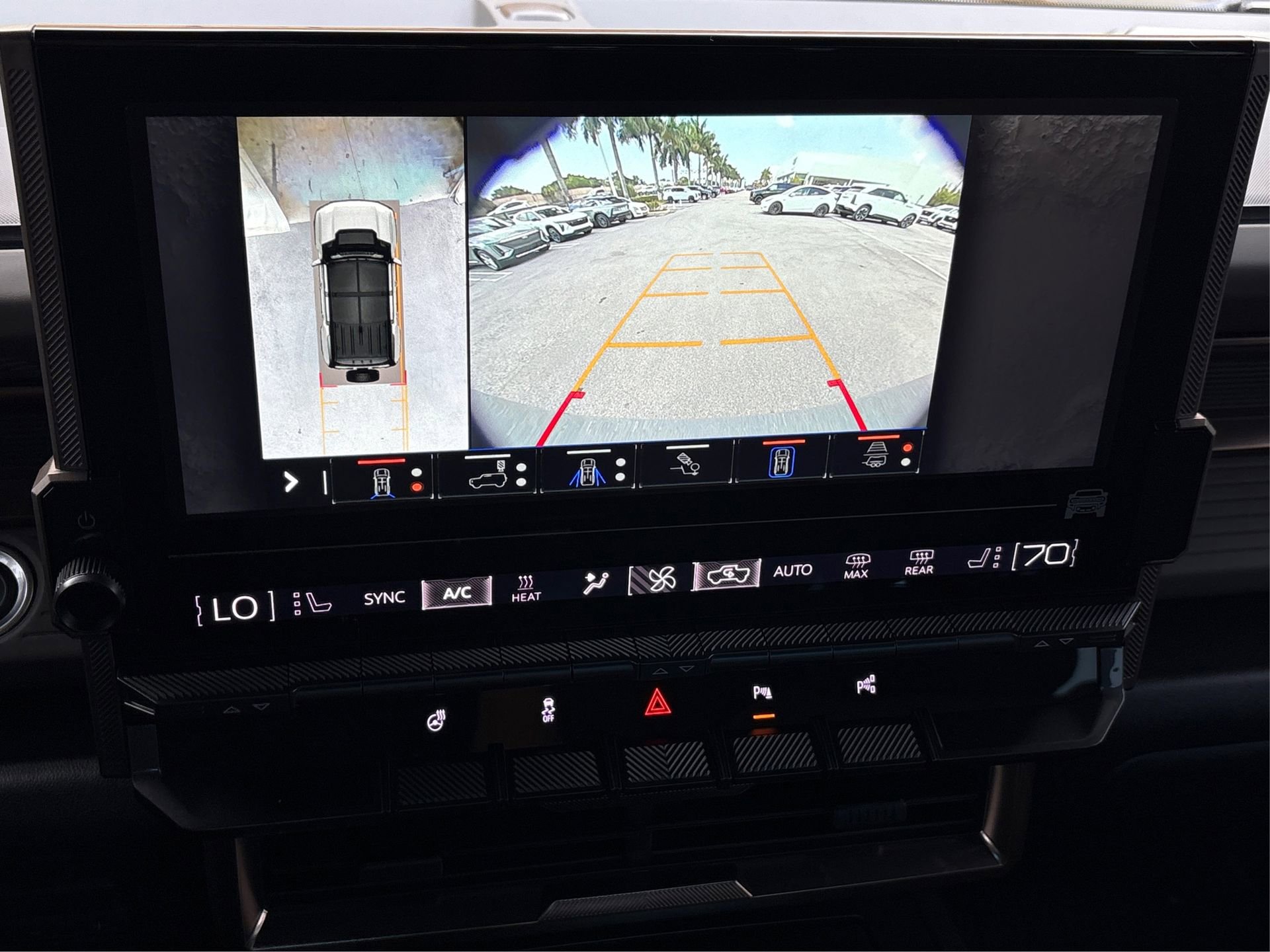 Used 2024 GMC Hummer EV 3X w/ LPO, Roof Cross Rail Package image 25