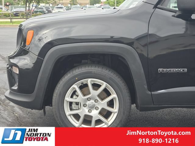 Used 2021 Jeep Renegade Latitude w/ Convenience Group AWD/4WD image 9