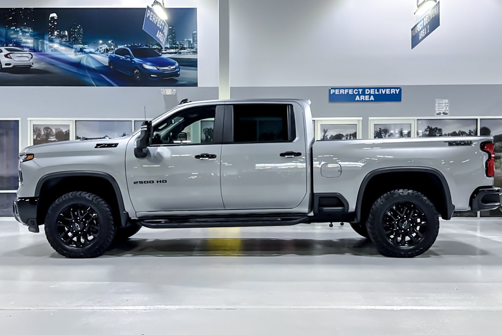 Used 2026 Chevrolet Silverado 2500 LT w/ Trail Boss Package AWD/4WD image 2
