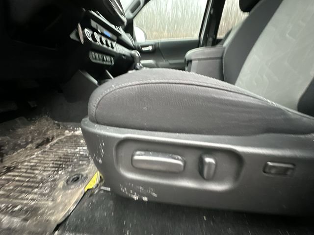 Certified 2023 Toyota Tacoma TRD Off-Road w/ Technology Package image 15