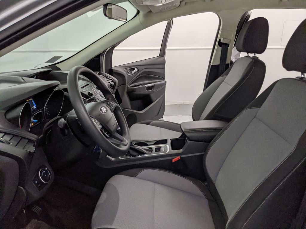 Used 2017 Ford Escape SE image 16