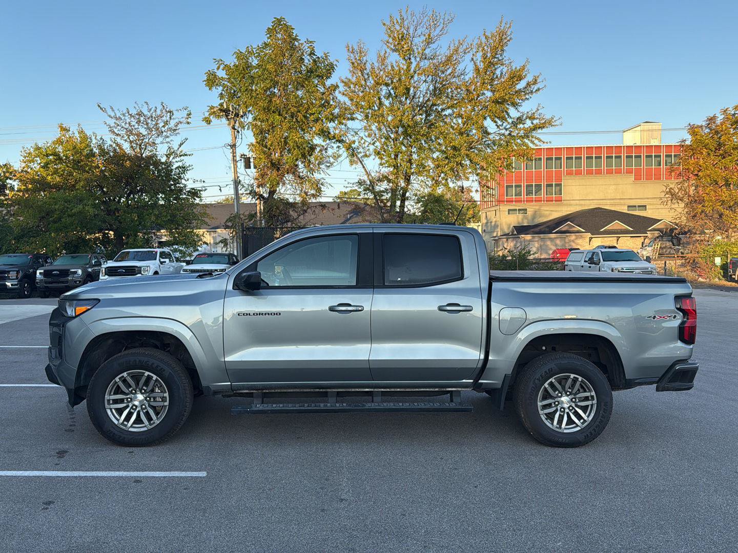 Used 2024 Chevrolet Colorado LT w/ LT Convenience Package II AWD/4WD image 6