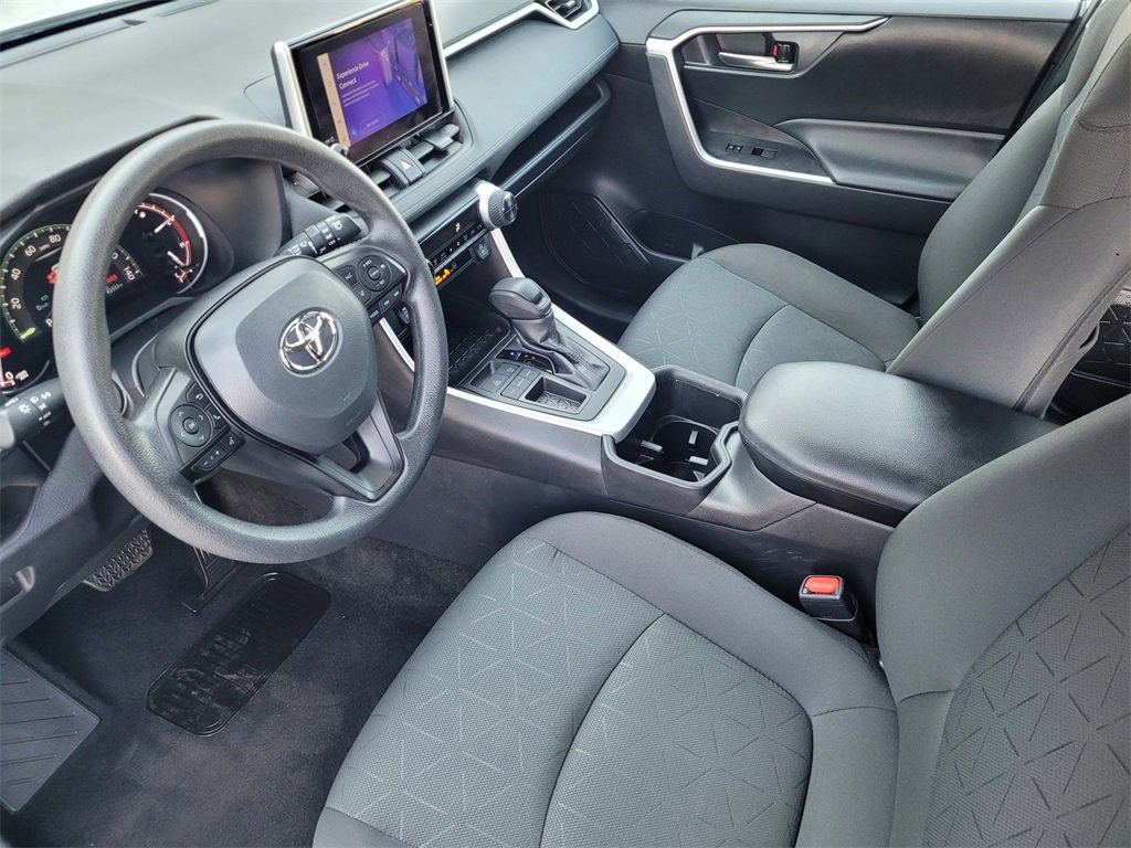 Used 2024 Toyota RAV4 XLE image 9