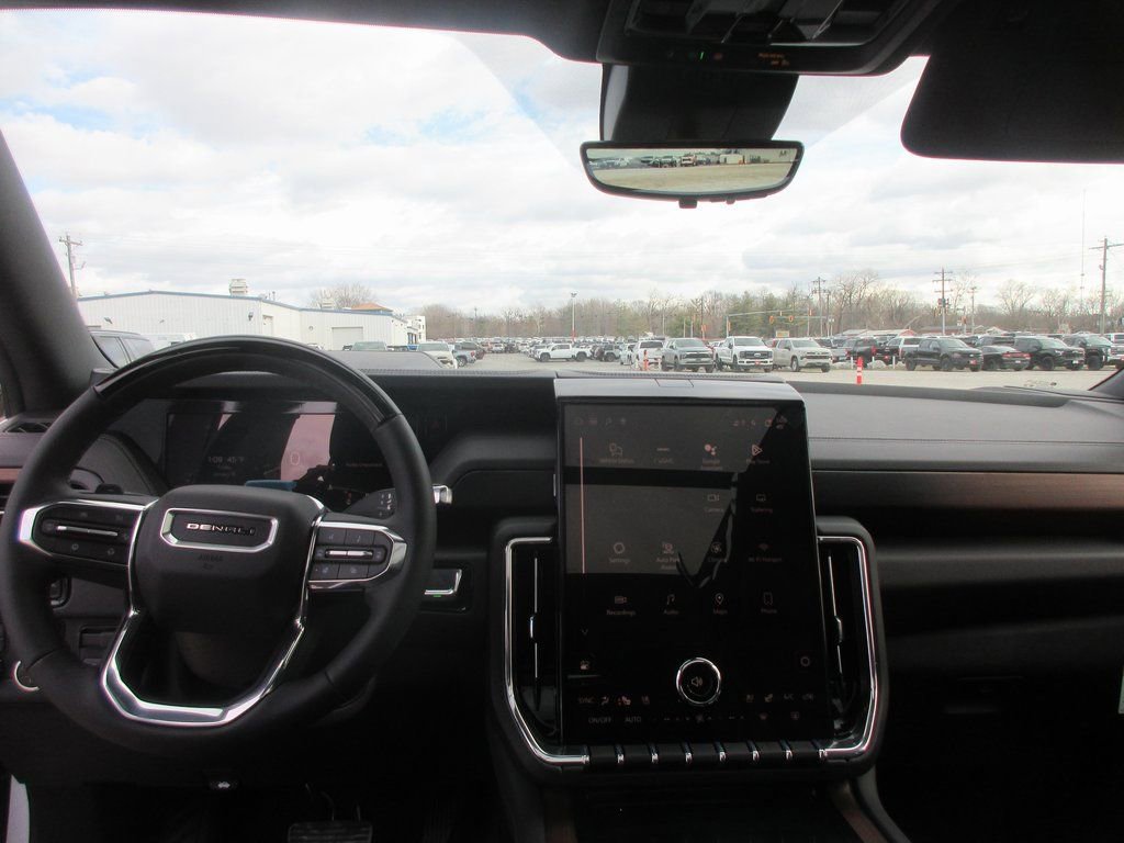 New 2026 GMC Yukon XL Denali w/ Denali Reserve Package image 16