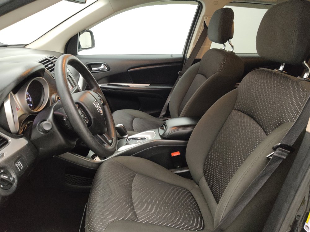 Used 2019 Dodge Journey SE w/ Blacktop Package FWD image 17