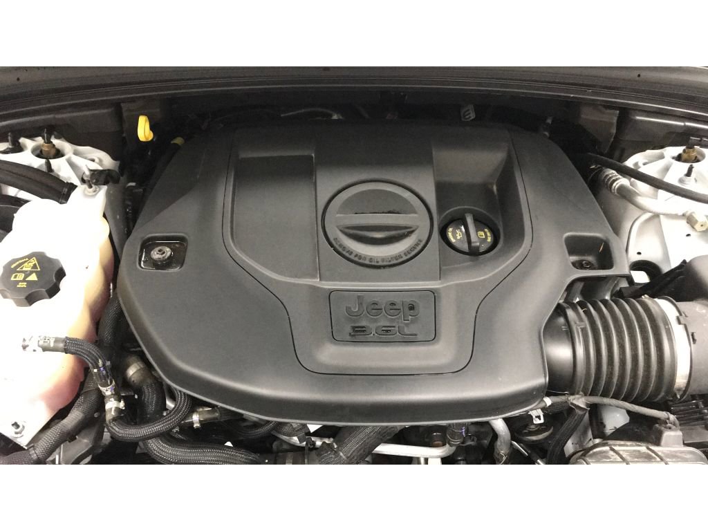 Used 2023 Jeep Grand Cherokee Overland w/ Adv Protech Group III image 33