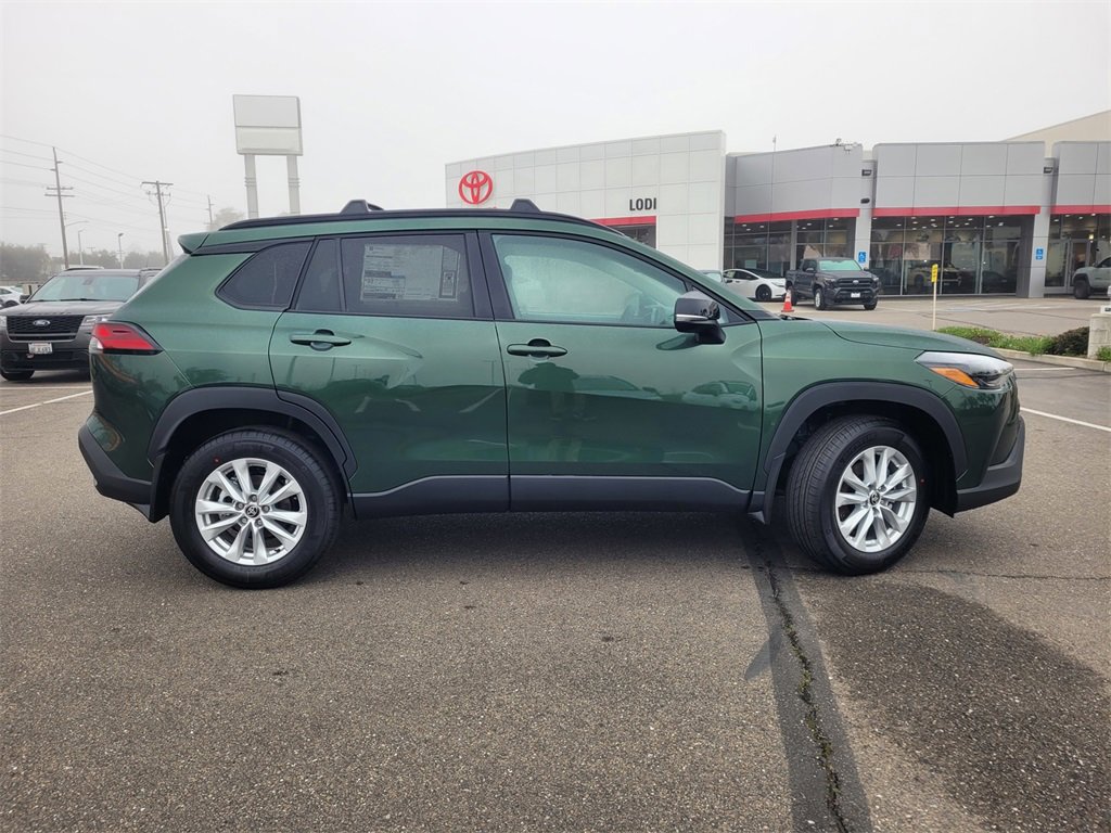 New 2026 Toyota Corolla Cross LE image 4