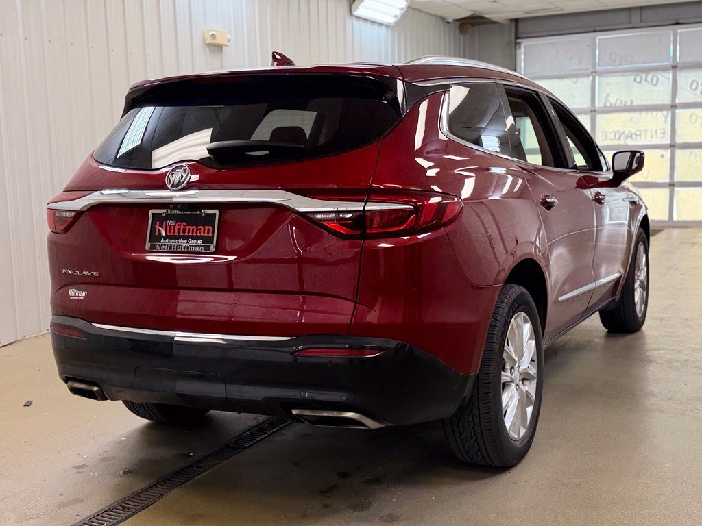 Used 2020 Buick Enclave Essence w/ Sound and Sites Package FWD image 5