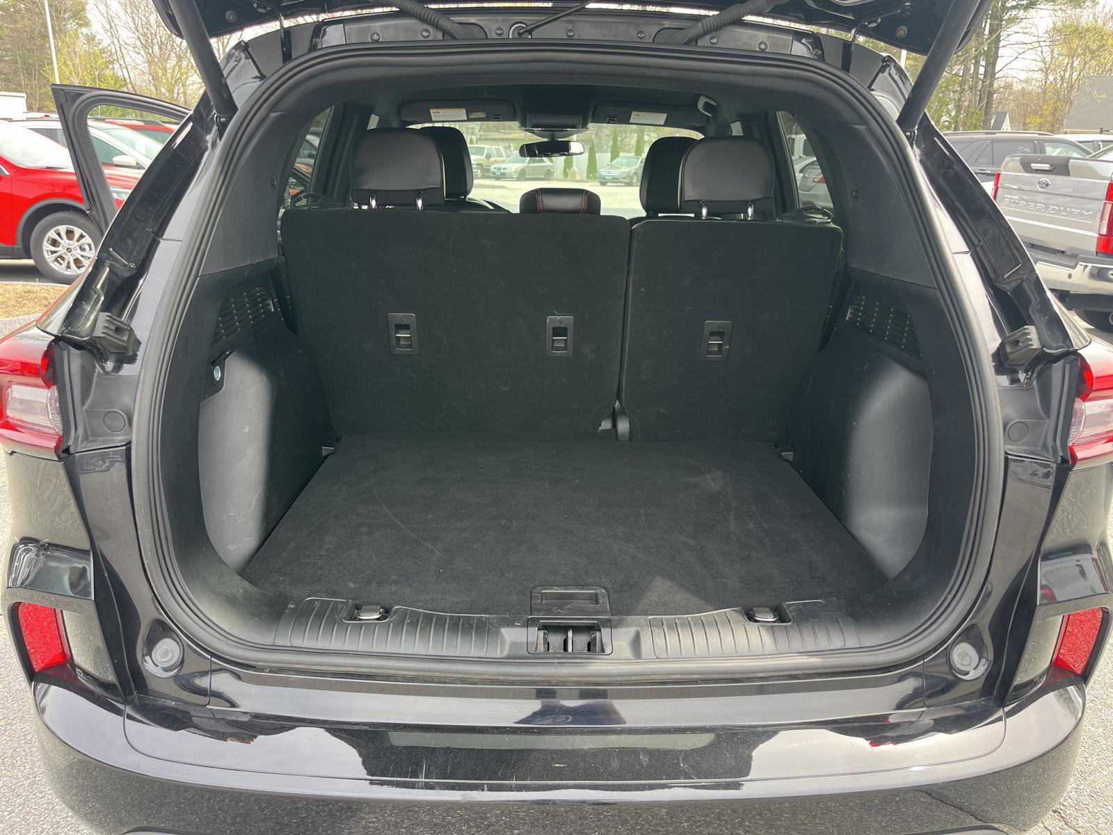 Used 2023 Ford Escape ST-Line image 27