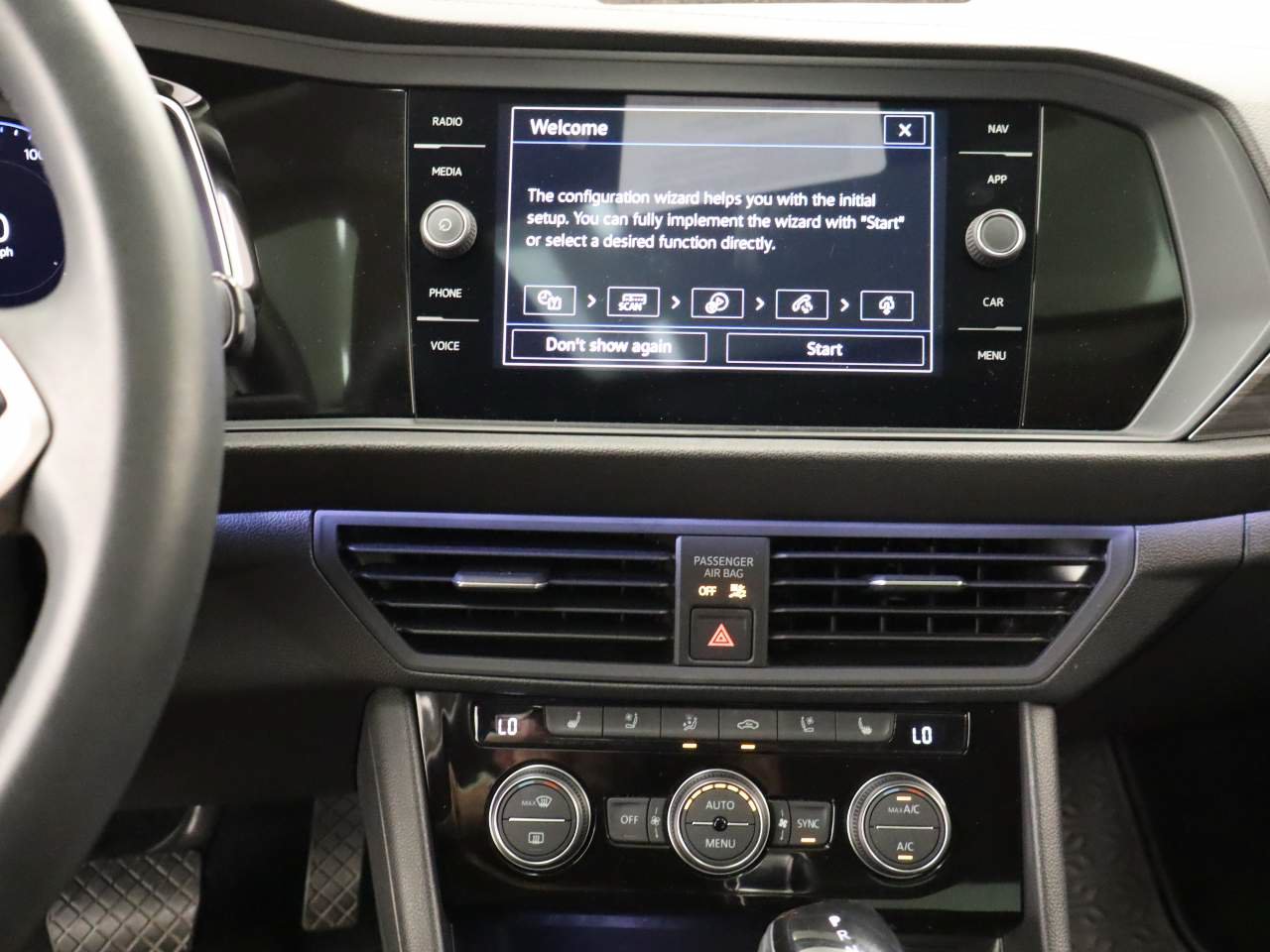 Certified 2022 Volkswagen Jetta SEL FWD image 11