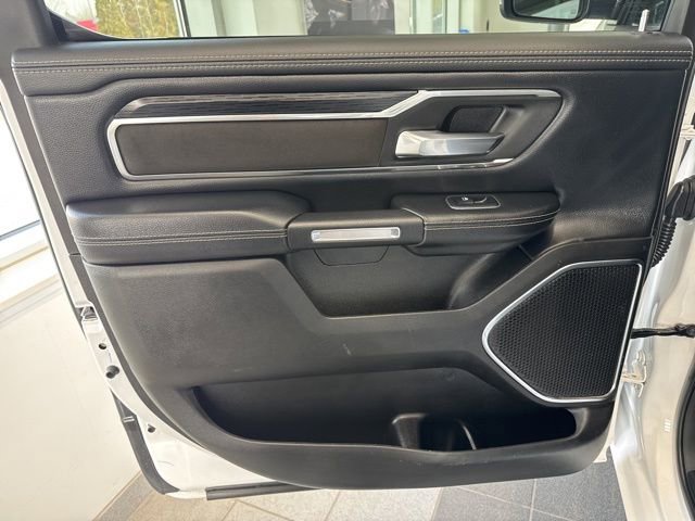 Used 2024 RAM 1500 Laramie AWD/4WD image 16