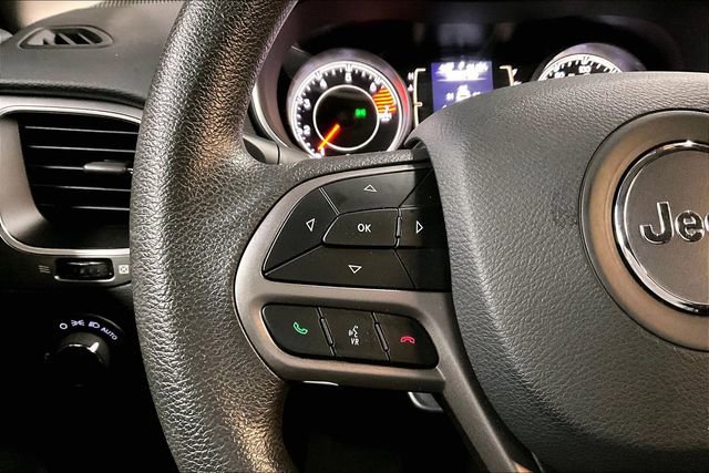 Used 2021 Jeep Cherokee Latitude image 11