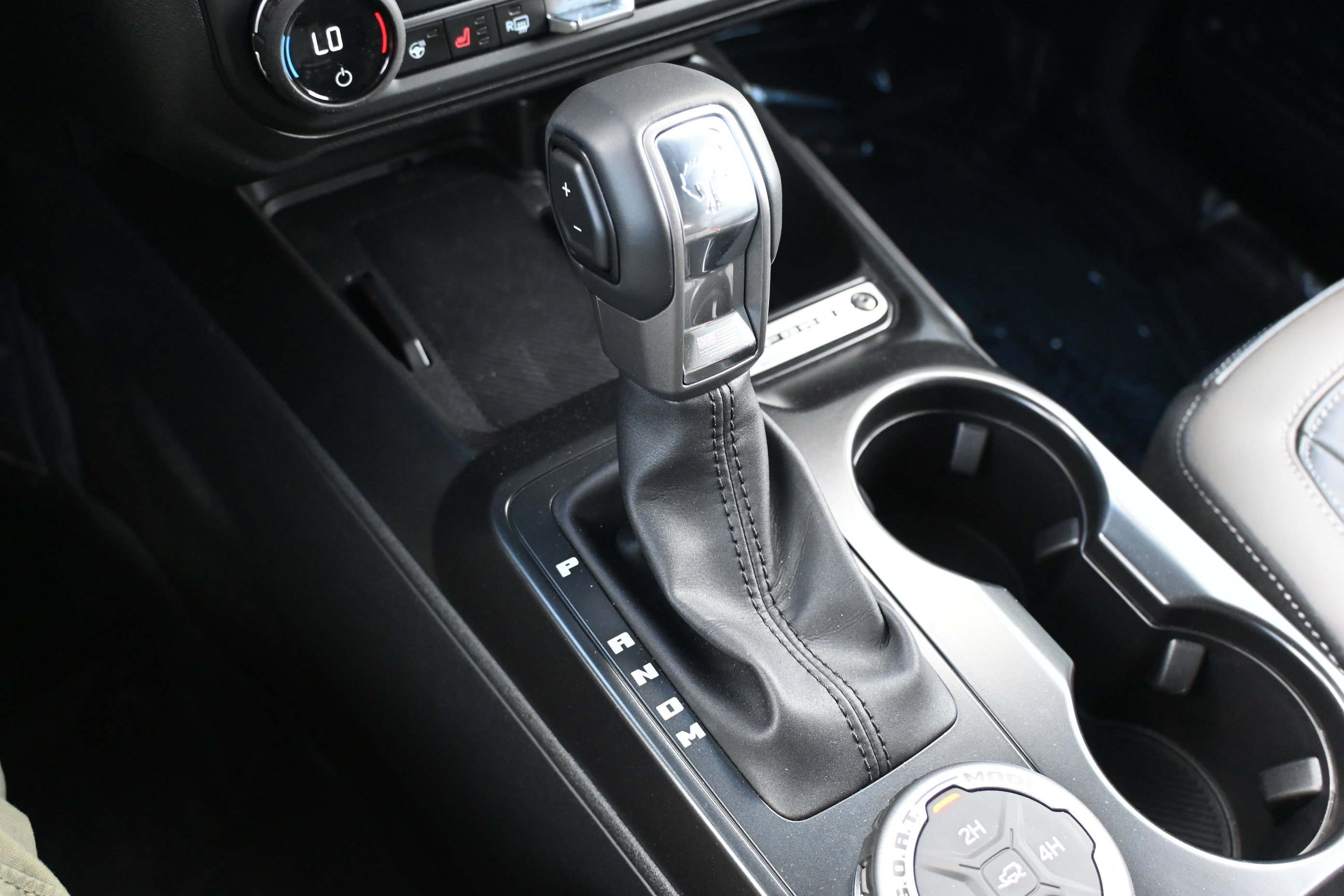 New 2026 Ford Bronco Outer Banks image 28