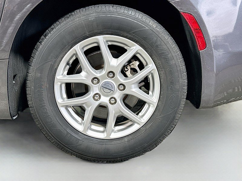 Used 2023 Chrysler Voyager LX FWD image 30