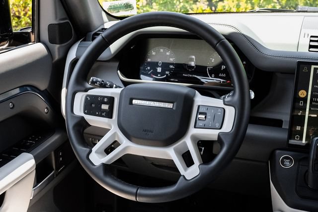 Used 2026 Land Rover Defender 110 S AWD/4WD image 21