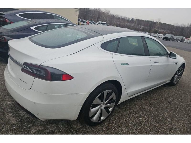 Used 2021 Tesla Model S Long Range Plus image 5