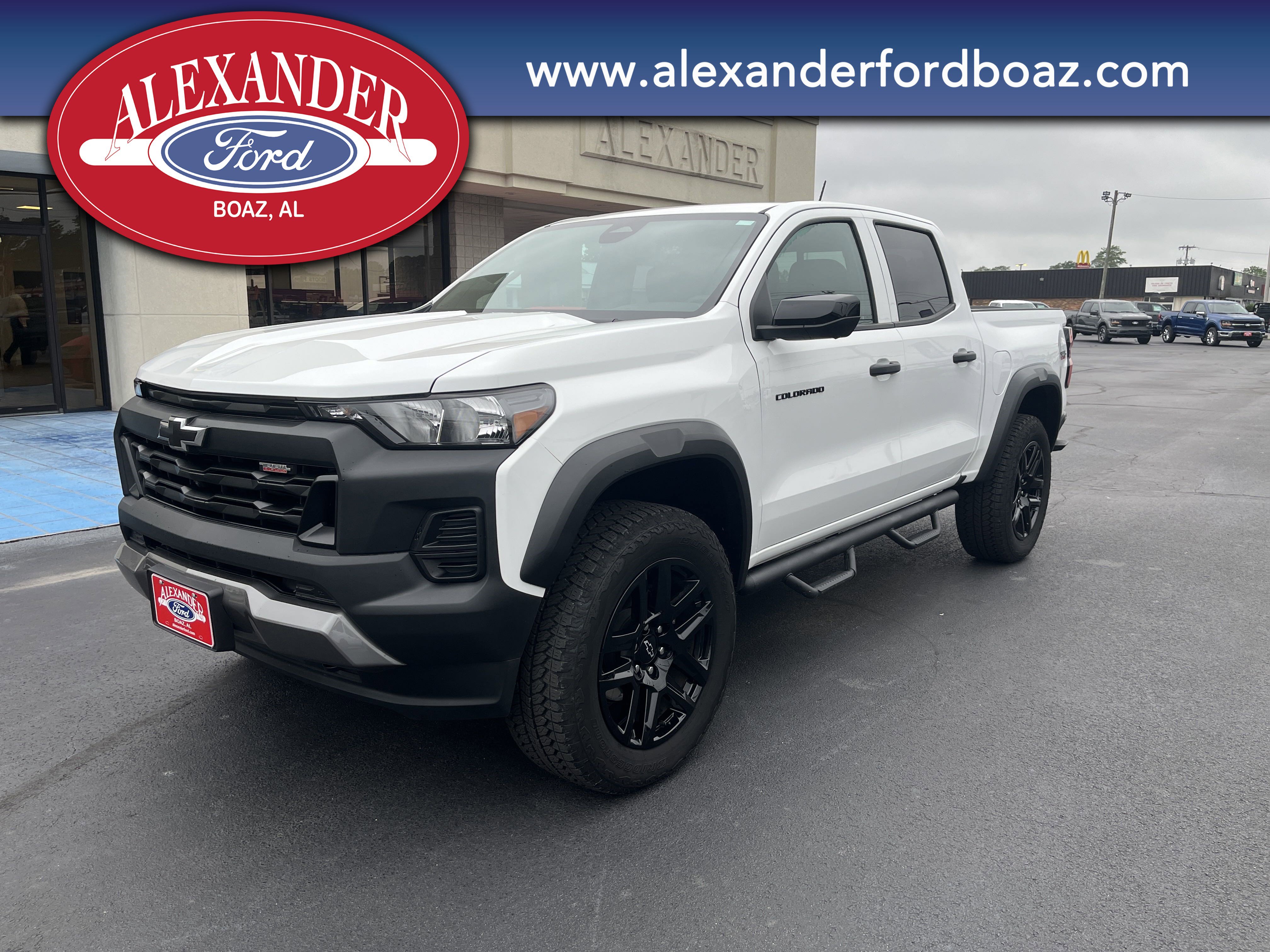 Used 2023 Chevrolet Colorado Trail Boss w/ Technology Package