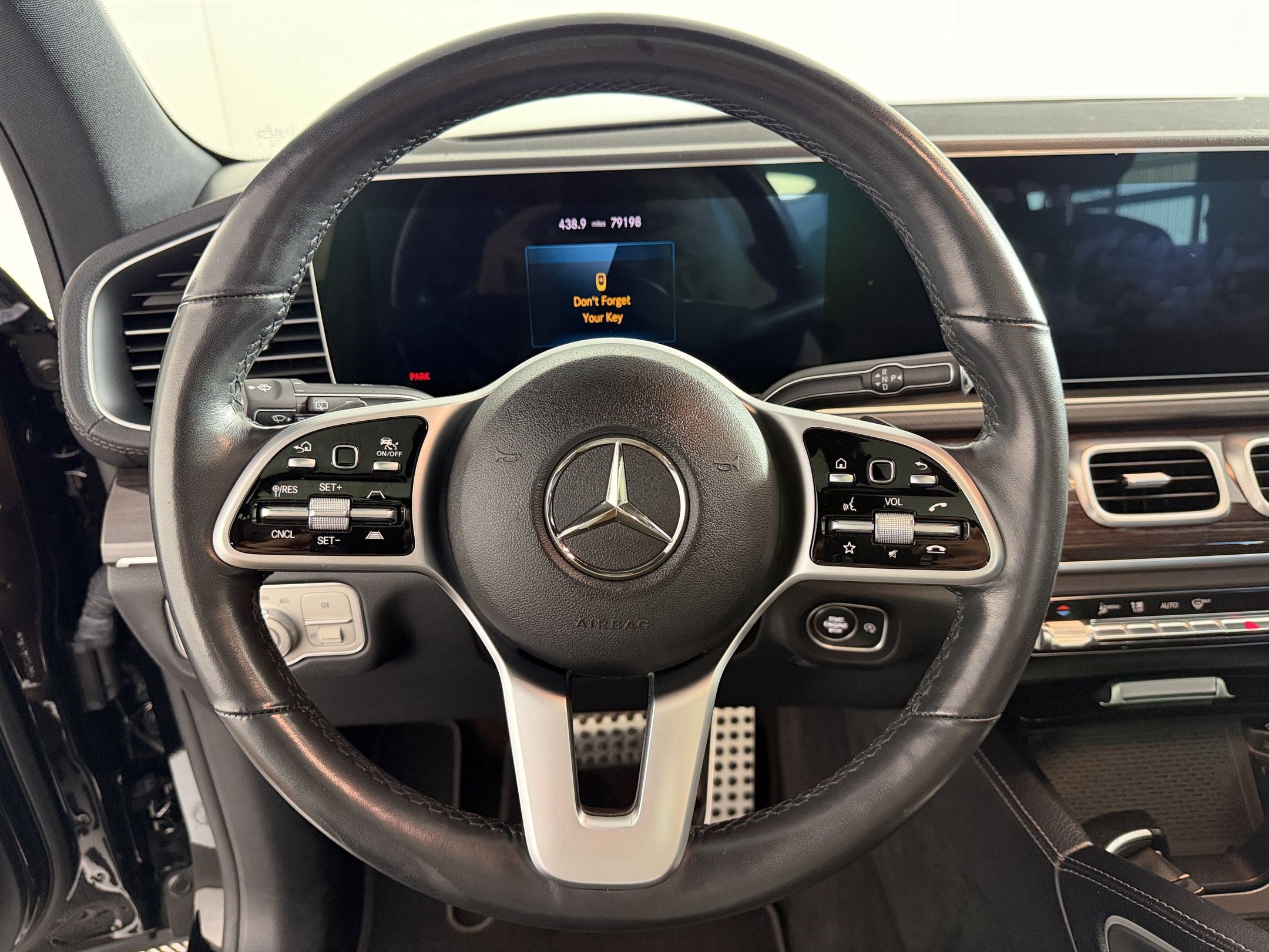 Used 2020 Mercedes-Benz GLS 580 4MATIC image 11