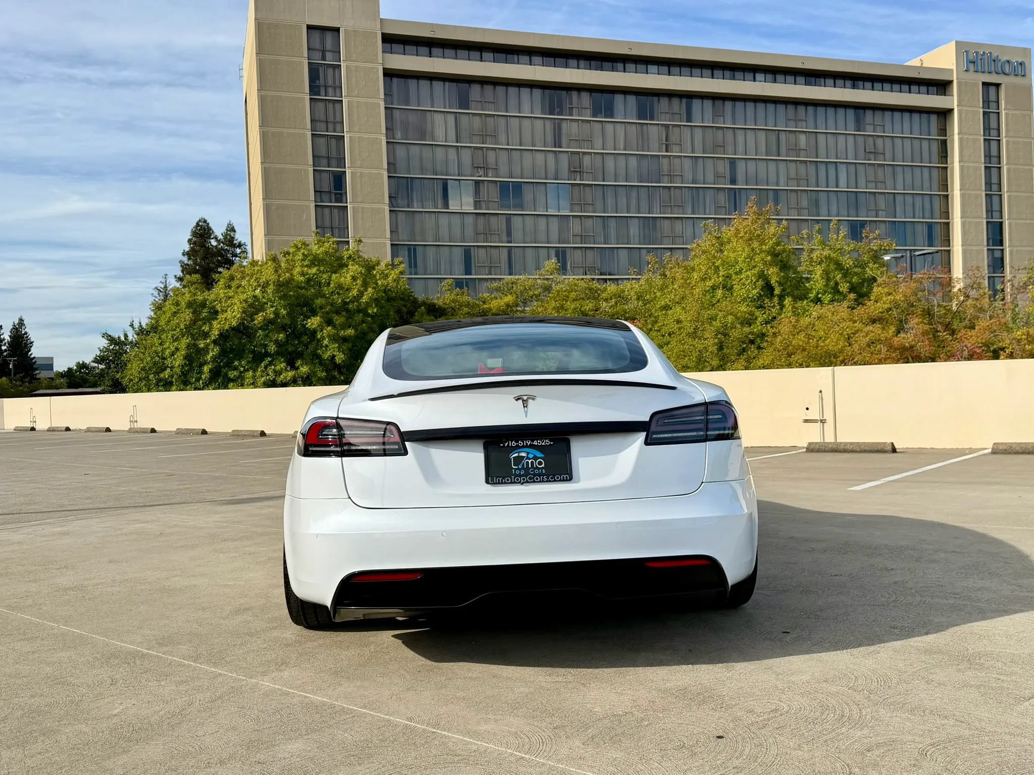 Used 2022 Tesla Model S Standard Range AWD/4WD image 16