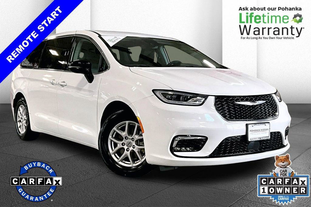 Used 2024 Chrysler Pacifica Touring-L FWD image 1