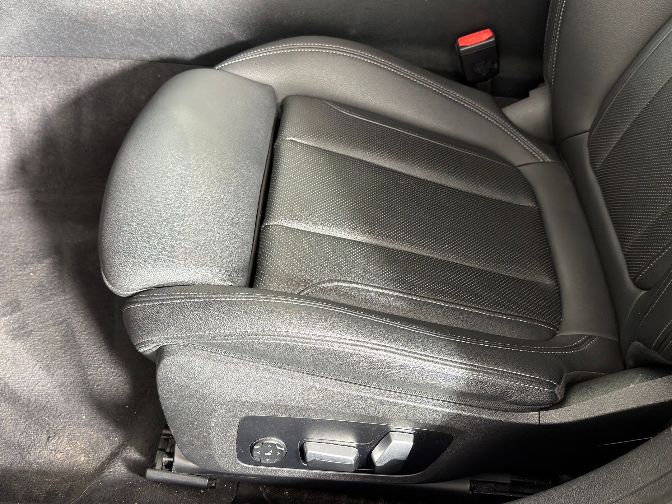 Used 2023 BMW 430i Gran Coupe w/ Premium Package image 11